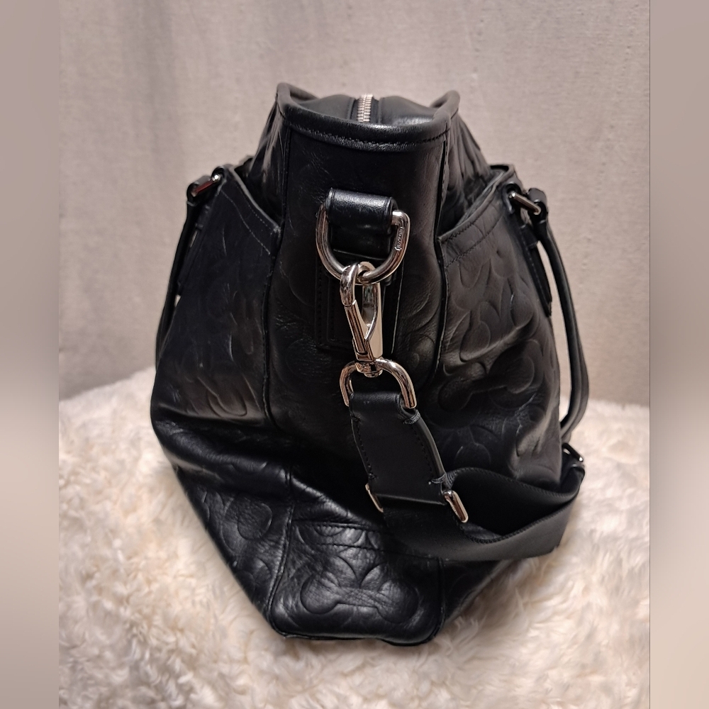Unisex COACH Op Art Business Tote - Picture 2 of 10